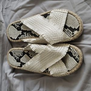 Marc Fisher Tessi Slide Sandal In White Fabric 8